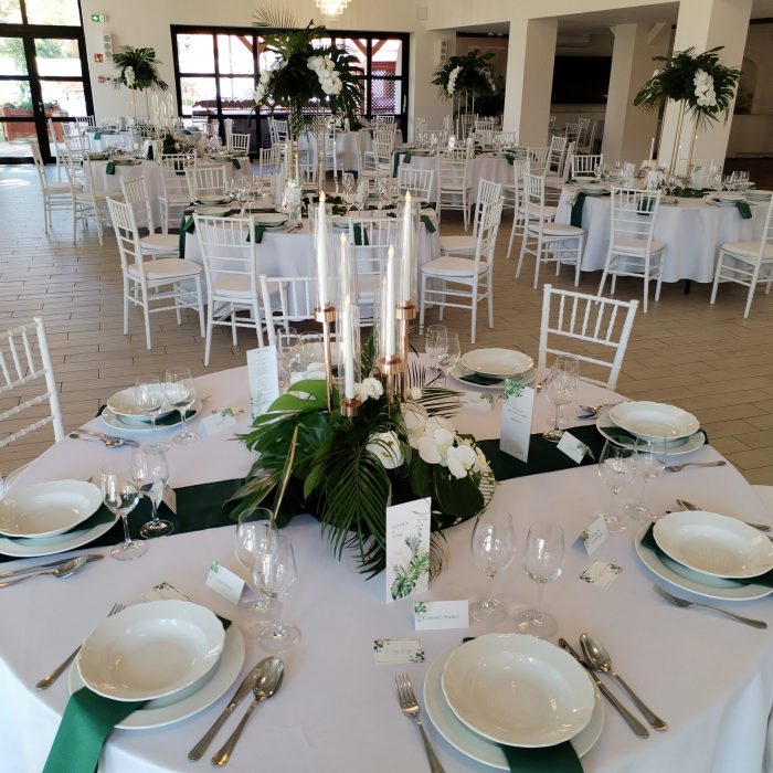 jegvirag_eskuvoidekoracio_mithosresort_greenery_zöldeskuvoidekoracio_menyasszonyicsokor_wedding_szandiestomi (13)