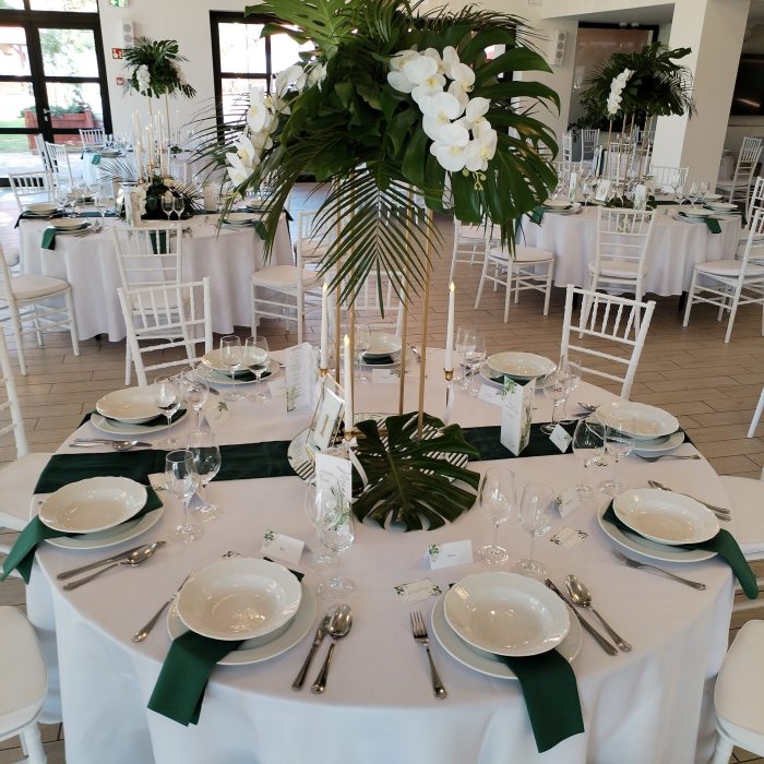 jegvirag_eskuvoidekoracio_mithosresort_greenery_zöldeskuvoidekoracio_menyasszonyicsokor_wedding_szandiestomi (15)