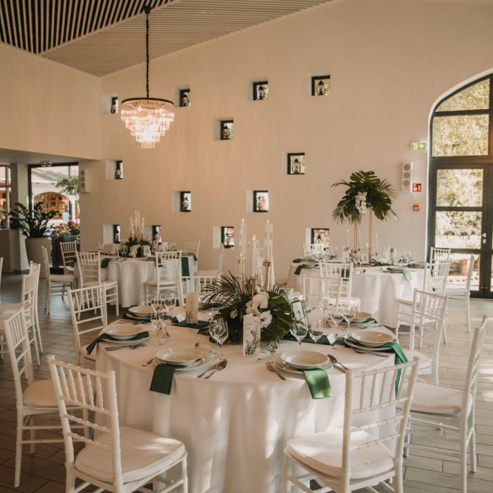 jegvirag_eskuvoidekoracio_mithosresort_greenery_zöldeskuvoidekoracio_menyasszonyicsokor_wedding_szandiestomi (2)