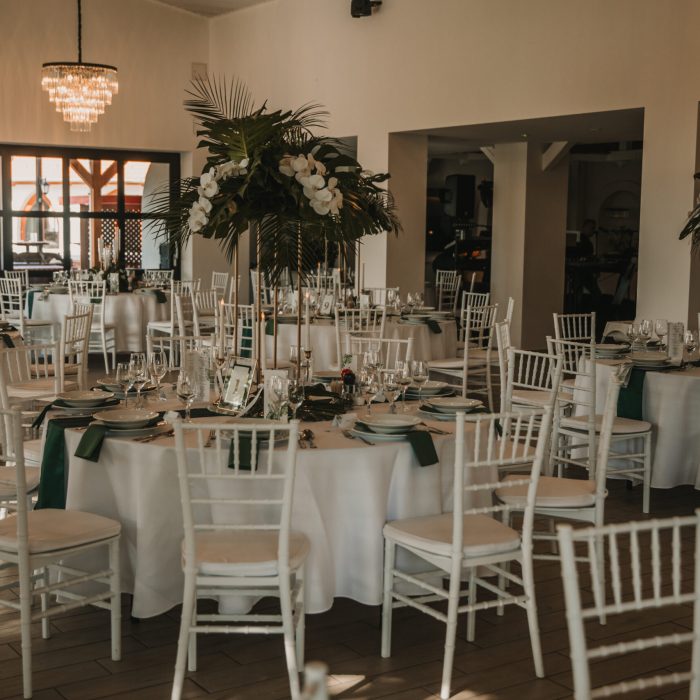 jegvirag_eskuvoidekoracio_mithosresort_greenery_zöldeskuvoidekoracio_menyasszonyicsokor_wedding_szandiestomi (21)