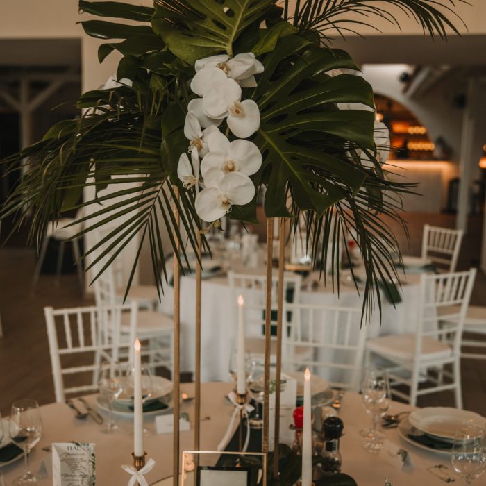 jegvirag_eskuvoidekoracio_mithosresort_greenery_zöldeskuvoidekoracio_menyasszonyicsokor_wedding_szandiestomi (3)
