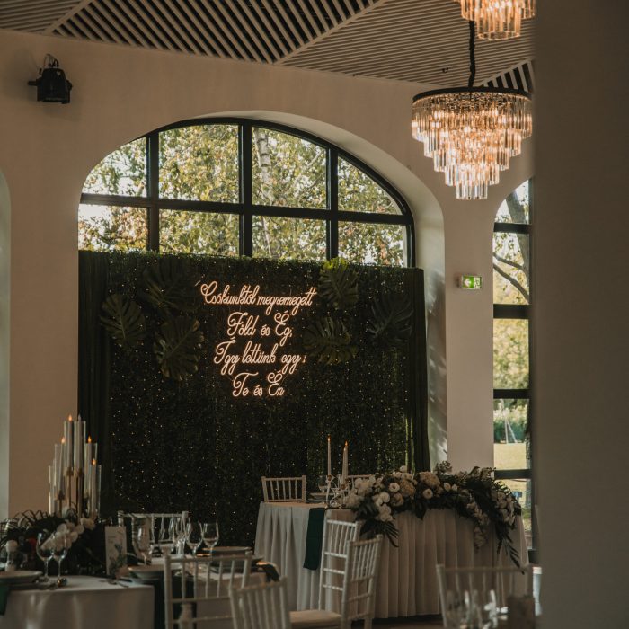 jegvirag_eskuvoidekoracio_mithosresort_greenery_zöldeskuvoidekoracio_menyasszonyicsokor_wedding_szandiestomi (6)